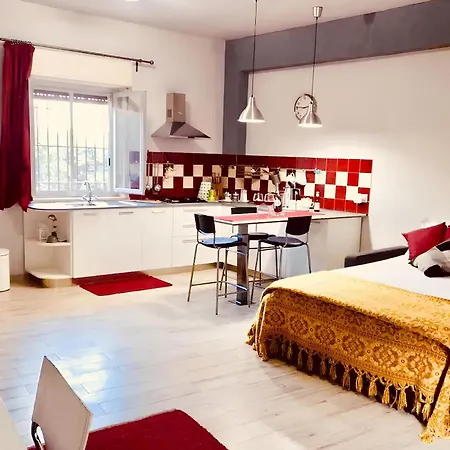 Fra Mare E Collina Nella Quiete Del Borgo Apartment Messina